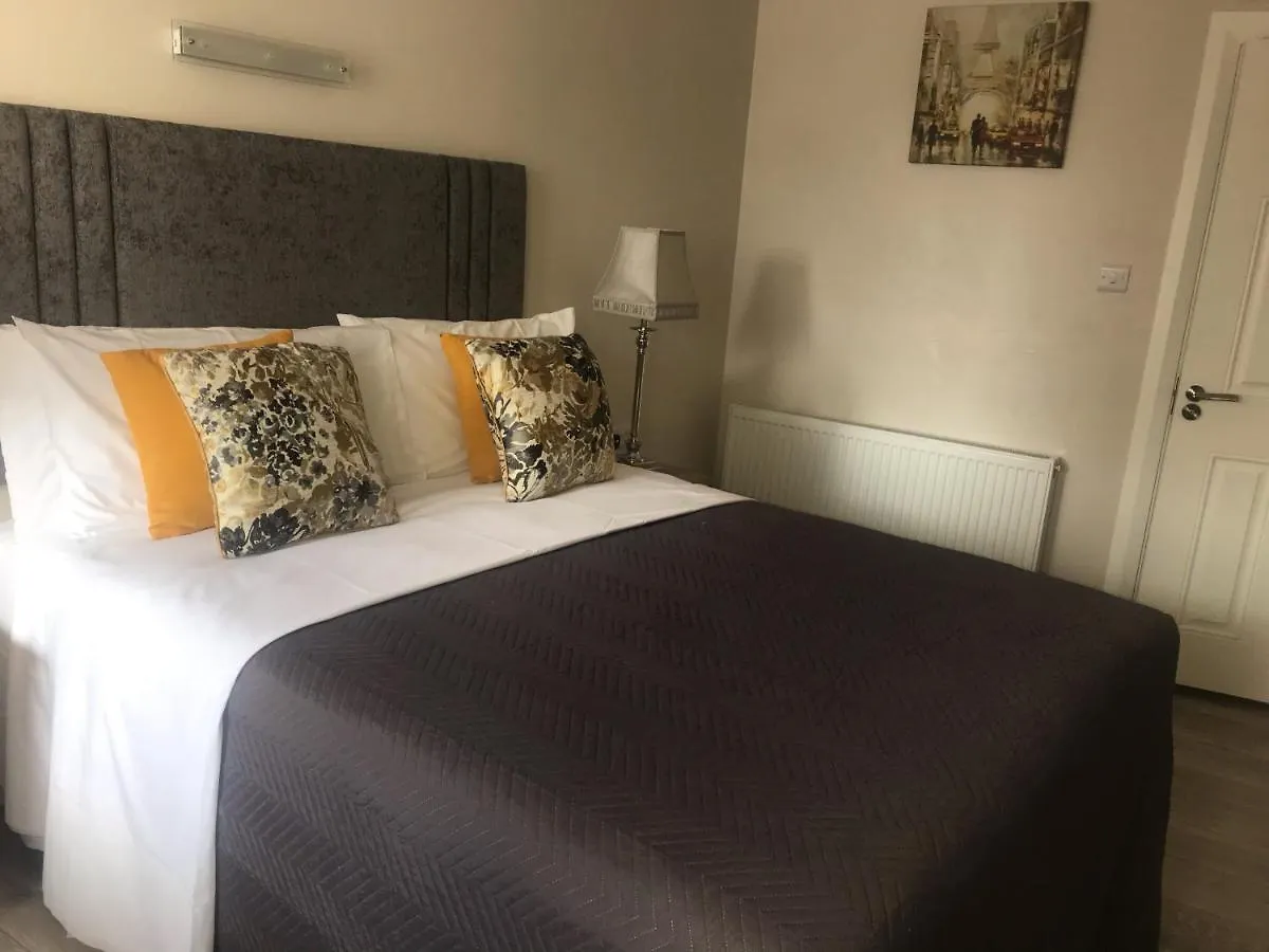 The Gardens Guest Accommodation Killarney Bed & Breakfast